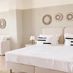 Отель Kaminos Wellness & 4*