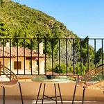 Kaminos Wellness & 4*