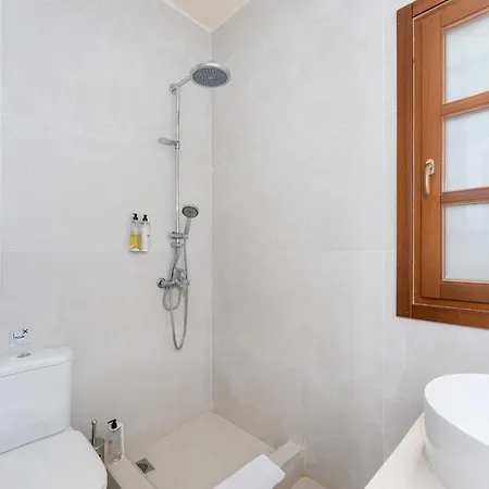 Hotel Kaminos Evia 4*