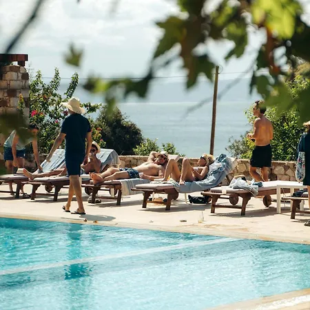 Hotel Kaminos Evia 4*