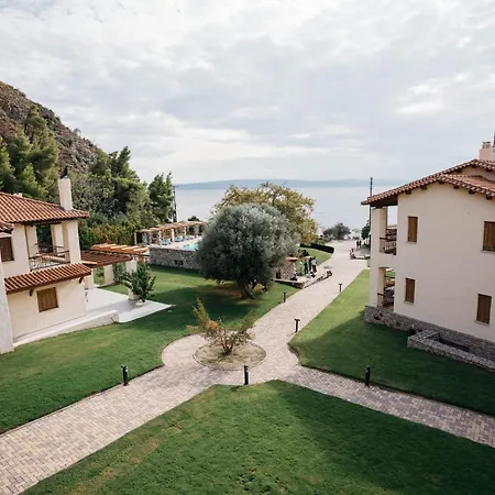 Kaminos Evia Hotel 4*
