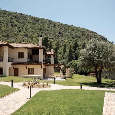 Kaminos Evia Отель 4*