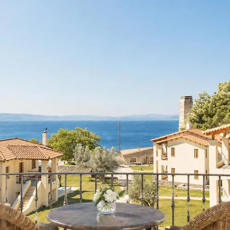 Kaminos Wellness & Límni