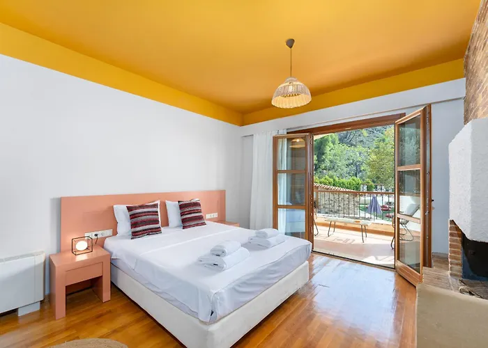 Kaminos Evia 4* Λίμνη