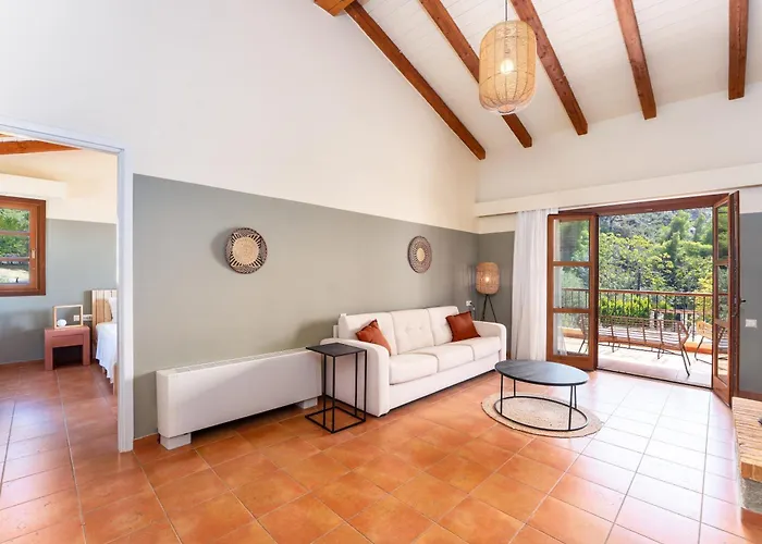 Ξενοδοχείο Kaminos Evia