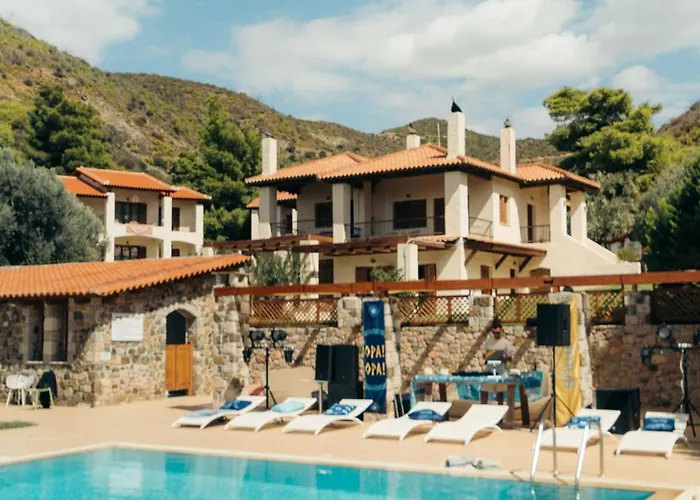 Kaminos Evia 4* Λίμνη