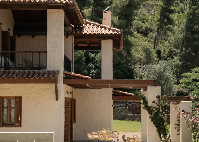 Kaminos Evia 4* Λίμνη